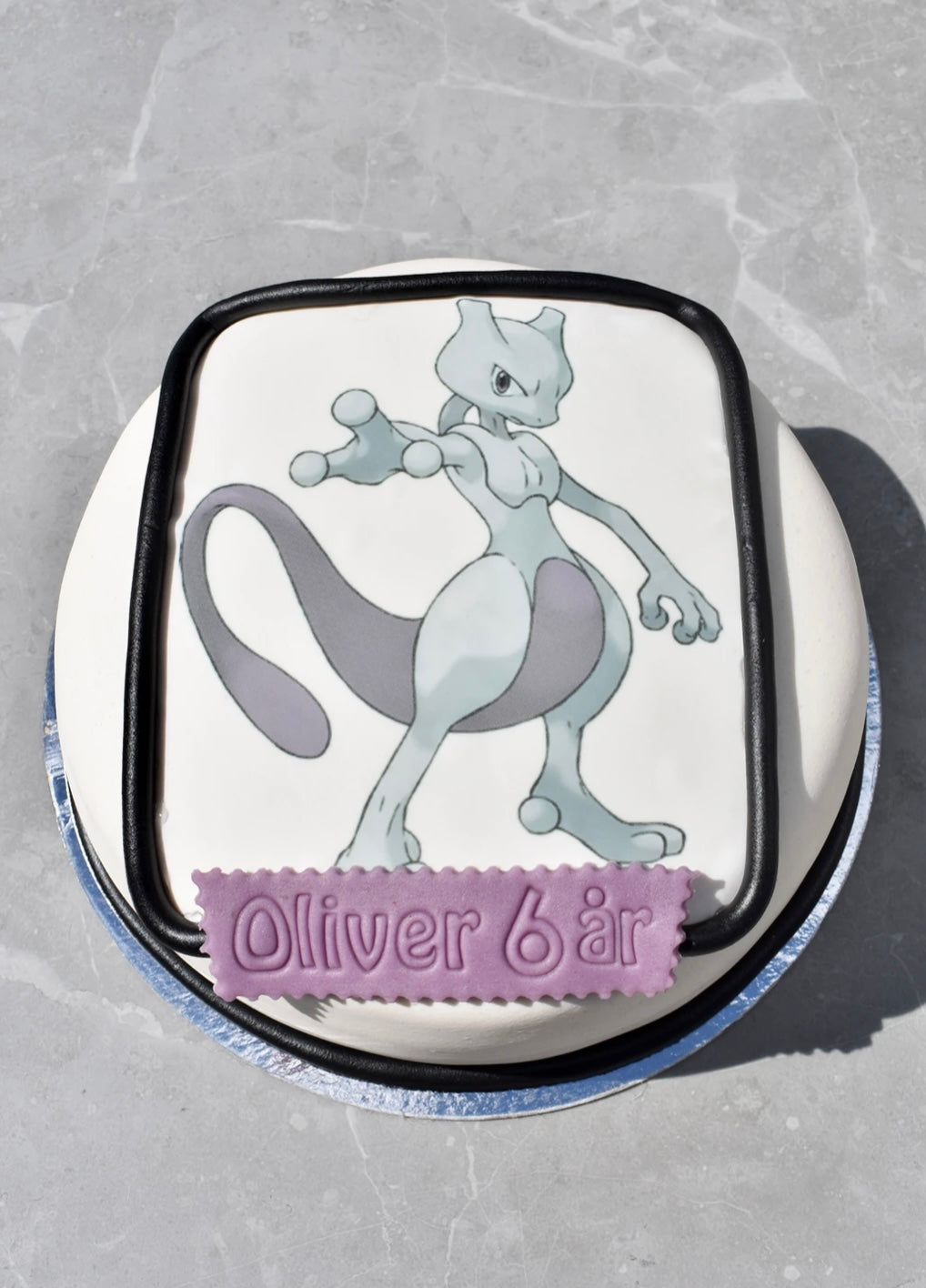 MewTwo Oblat